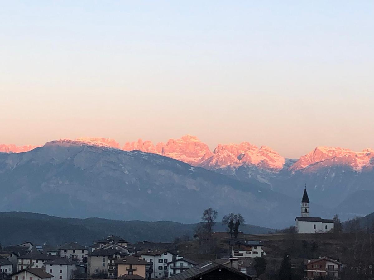Appartamento Luminoso, Giardino, Vista Dolomiti. Baselga di Pine Bagian luar foto
